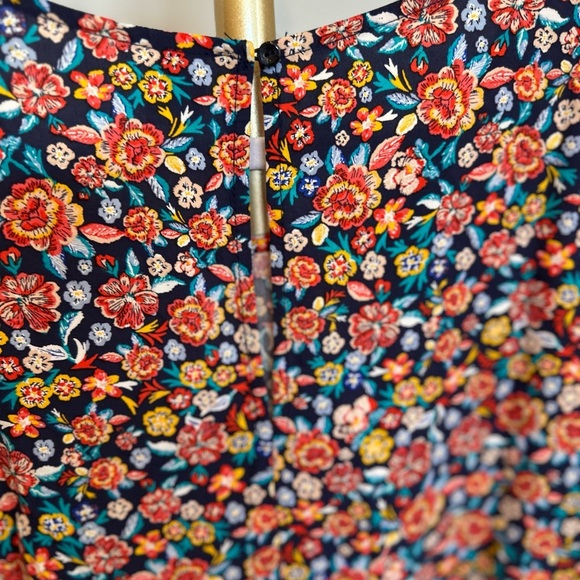 ❤️ Old Navy Beautiful Floral Long Sleeve Dress XL Tie at Sleeve - Picture 4 of 9